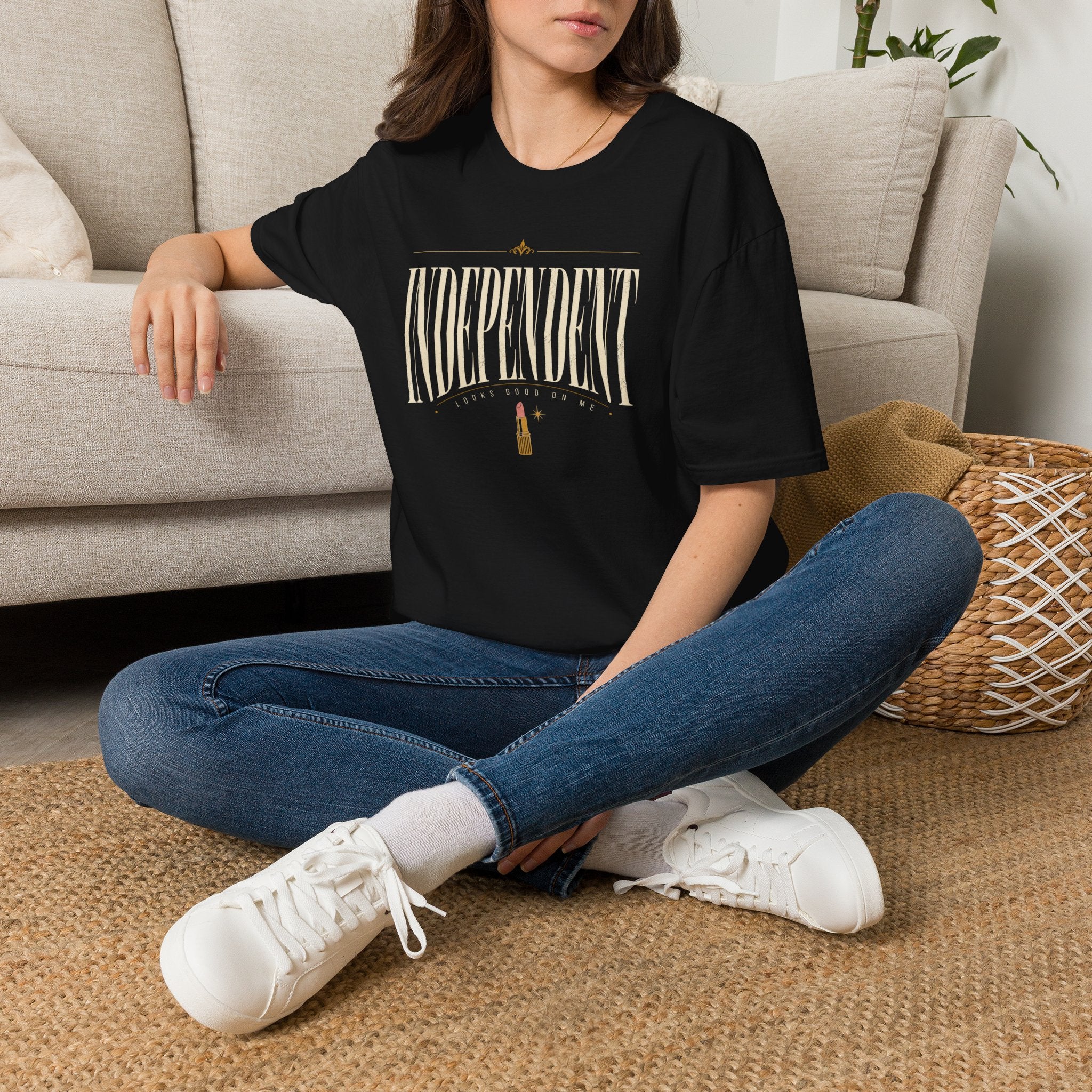 Independent Looks Good on Me - T-Shirt